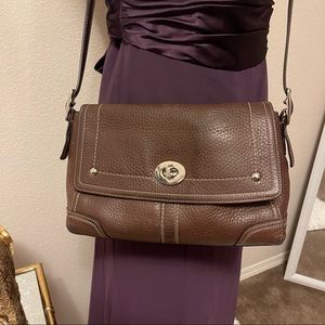 Vintage Hamilton/Cross Coach
  F13957 Tan Brown